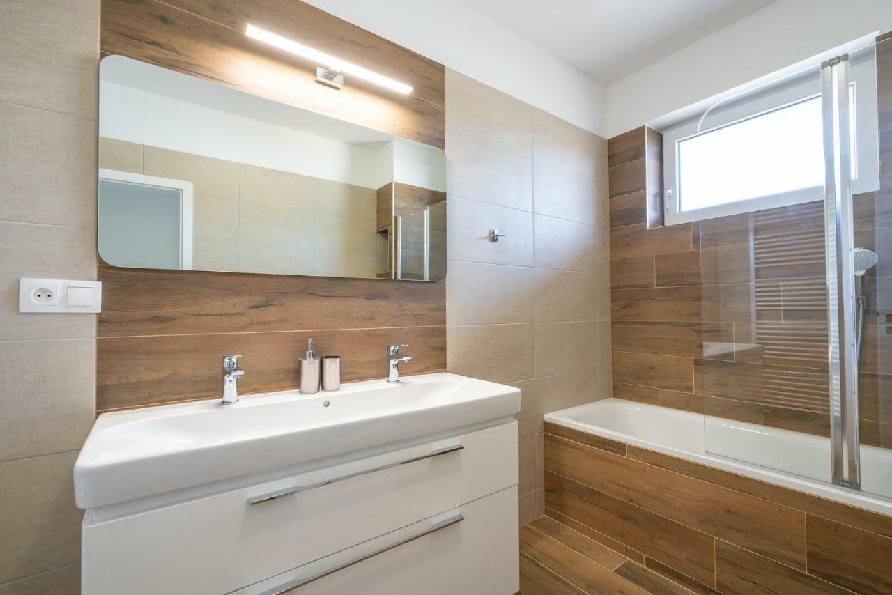 Apartmány Noviny Trenčín Kültér fotó